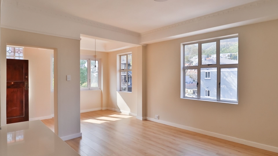 To Let 2 Bedroom Property for Rent in Sea Point Western Cape